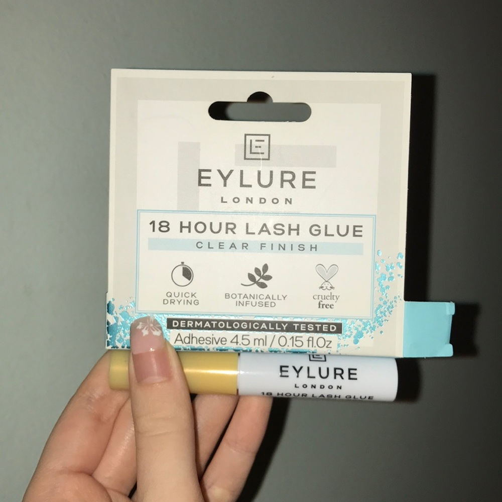 Eylure 18 Hour Lash Glue
